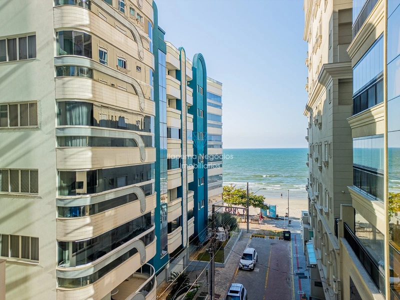 Apartamento mobiliado e equipado, frente ao mar, com 141m² e 2 vagas: 5ª foto da galeria de imagens do imóvel