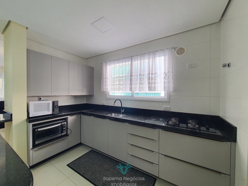 Apartamento mobiliado e equipado, frente ao mar, com 141m² e 2 vagas: 7ª foto da galeria de imagens do imóvel