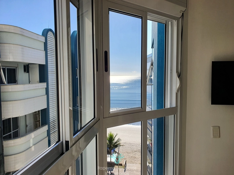 Apartamento mobiliado e equipado, frente ao mar, com 141m² e 2 vagas: 30ª foto da galeria de imagens do imóvel
