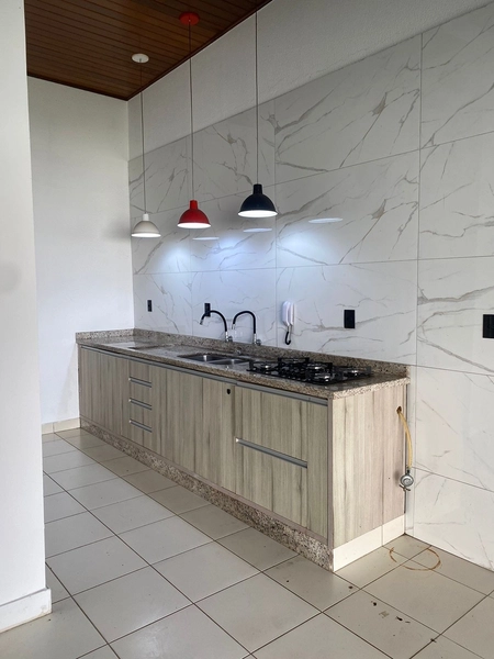 LOCAÇÃO ANUAL – CASA SEMIMOBILIADA EM MEIA PRAIA: 4ª foto da galeria de imagens do imóvel