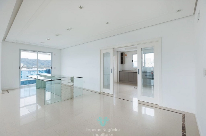 Viva o luxo que esse Duplex tem a oferecer.: 2ª foto da galeria de imagens do imóvel