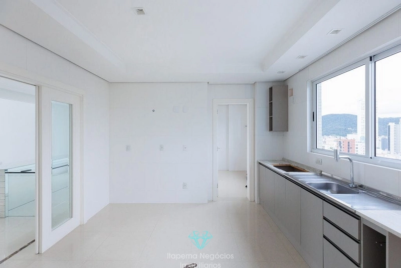 Viva o luxo que esse Duplex tem a oferecer.: 15ª foto da galeria de imagens do imóvel