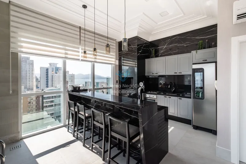 COBERTURA TRIPLEX: Quadra do mar, 100 metros da praia.: 23ª foto da galeria de imagens do imóvel