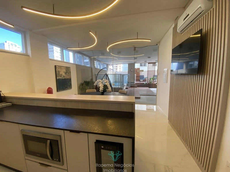 Apartamento com 3 suites 2 vagas de garagem , Meia Praia/Itapema: 17ª foto da galeria de imagens do imóvel