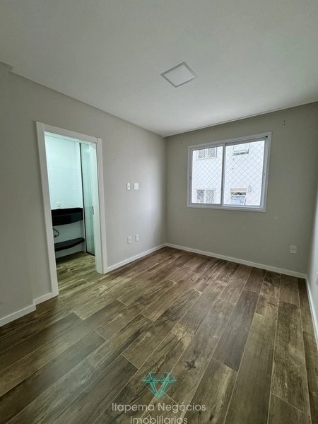 Apartamento com 3 suites 2 vagas de garagem , Meia Praia/Itapema: 8ª foto da galeria de imagens do imóvel