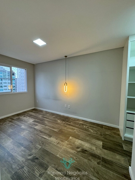 Apartamento com 3 suites 2 vagas de garagem , Meia Praia/Itapema: 9ª foto da galeria de imagens do imóvel