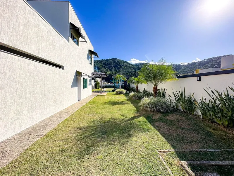 Casa de alto padrão. Condomínio Chácara Flora .: 38ª foto da galeria de imagens do imóvel