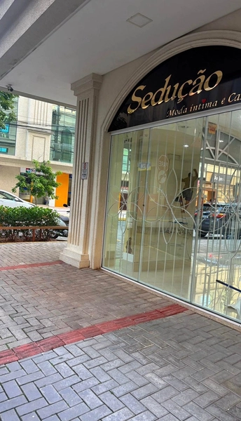 Sala Comercial para Locação na Meia Praia – Frente Avenida: 3ª foto da galeria de imagens do imóvel