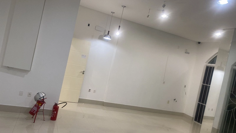 Sala Comercial para Locação na Meia Praia – Frente Avenida: 8ª foto da galeria de imagens do imóvel