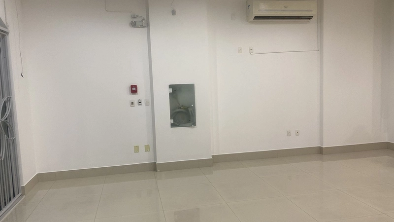 Sala Comercial para Locação na Meia Praia – Frente Avenida: 7ª foto da galeria de imagens do imóvel