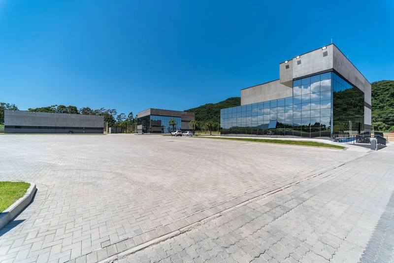 Terreno Empresarial/Indústrial: 16ª foto da galeria de imagens do imóvel