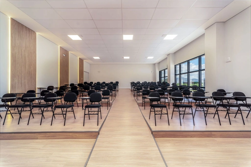 Terreno Empresarial/Indústrial: 20ª foto da galeria de imagens do imóvel