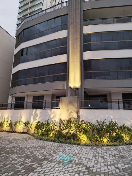 Apartamento com 4 dormitórios , sem 3 suítes e 2 vagas.: 3ª foto da galeria de imagens do imóvel