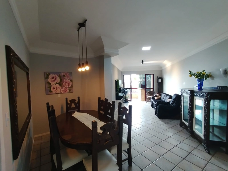 Apartamento frente mar! 3 dormitórios sendo um suíte sacada vista mar próximo do píer.: 1ª foto da galeria de imagens do imóvel