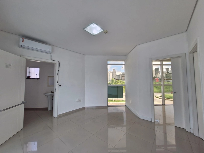 SALA COMERCIAL PARA LOCAÇÃO | Casa Branca Center: 6ª foto da galeria de imagens do imóvel