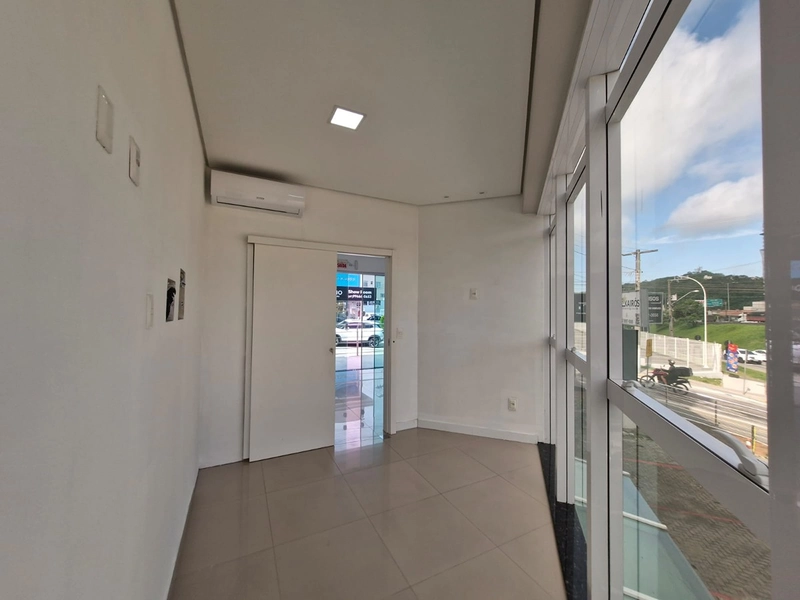 SALA COMERCIAL PARA LOCAÇÃO | Casa Branca Center: 4ª foto da galeria de imagens do imóvel