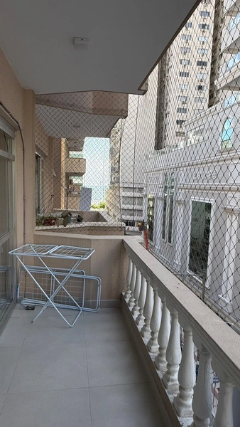 VENDA DE APARTAMENTO QUADRA MAR EM BALNEÁRIO CAMBORIÚ: 2ª foto da galeria de imagens do imóvel