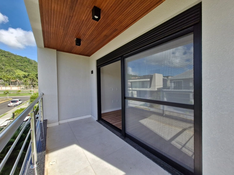 Casa de Alto Padrão em Condomínio de Luxo em Camboriú: 13ª foto da galeria de imagens do imóvel