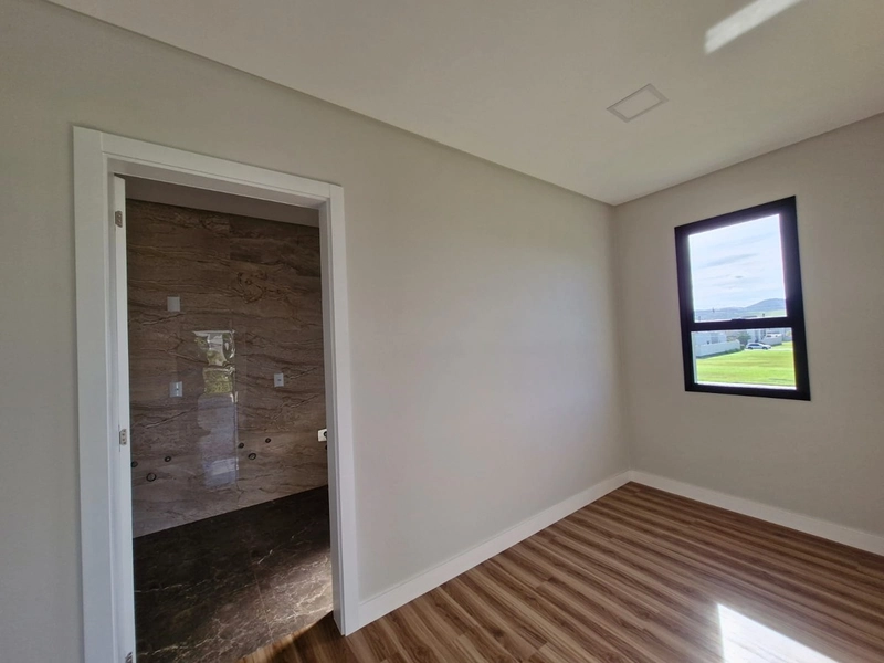 Casa de Alto Padrão em Condomínio de Luxo em Camboriú: 20ª foto da galeria de imagens do imóvel