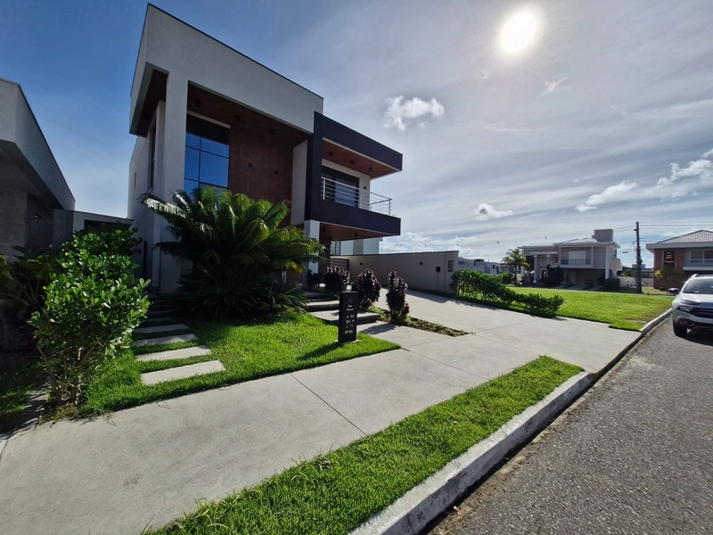 Casa de Alto Padrão em Condomínio de Luxo em Camboriú: 1ª foto da galeria de imagens do imóvel