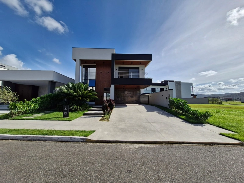 Casa de Alto Padrão em Condomínio de Luxo em Camboriú: 2ª foto da galeria de imagens do imóvel