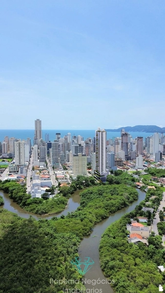 Apartamento com 03- Dormitórios - 2 - Vagas de Garagem: 23ª foto da galeria de imagens do imóvel