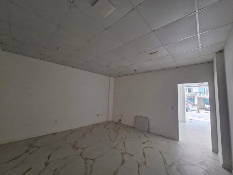 Sala comercial em Meia Praia - Itapema : 11ª foto da galeria de imagens do imóvel