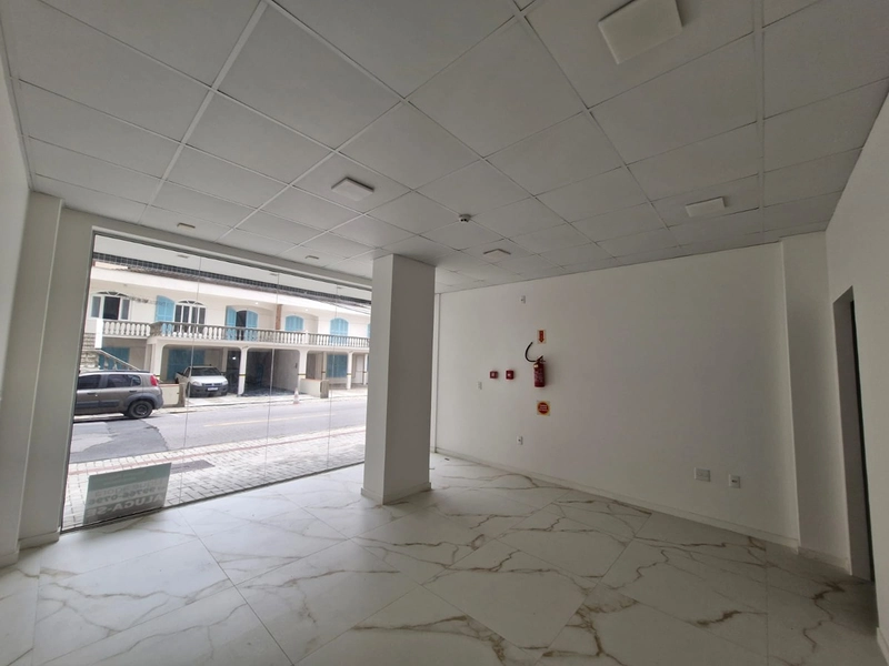 Sala comercial em Meia Praia - Itapema : 7ª foto da galeria de imagens do imóvel