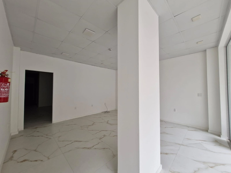 Sala comercial em Meia Praia - Itapema : 6ª foto da galeria de imagens do imóvel