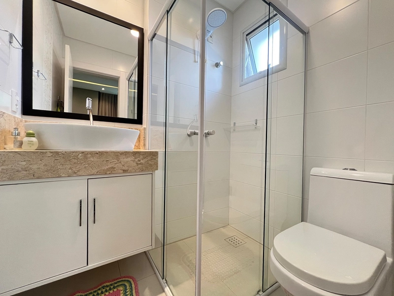 Apartamento Mobiliado e Decorado de Luxo, a Passos do Mar em Meia Praia, Itapema.: 17ª foto da galeria de imagens do imóvel