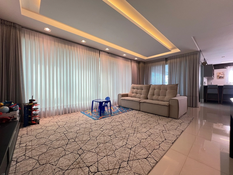 Apartamento Mobiliado e Decorado de Luxo, a Passos do Mar em Meia Praia, Itapema.: 6ª foto da galeria de imagens do imóvel
