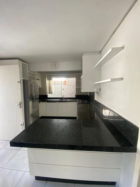 Casa mobiliada à venda em Perequê: 8ª foto da galeria de imagens do imóvel