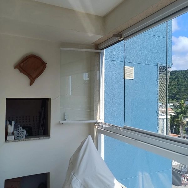 APARTAMENTO MOBILIADO À VENDA EM MORRETES – ITAPEMA/SC: 3ª foto da galeria de imagens do imóvel
