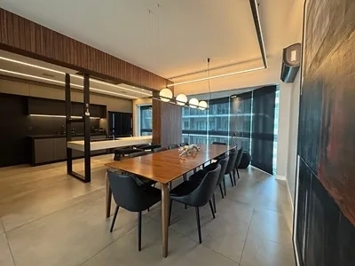 LOCAÇÃO ANUAL – APARTAMENTO FRENTE MAR | 4 SUÍTES | 331 m² | ALTO PADRÃO | MEIA PRAIA – ITAPEMA/SC: 7ª foto da galeria de imagens do imóvel