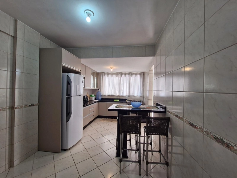 Apartamento Frente Mar à Venda em Meia Praia – 120m² Privativos: 11ª foto da galeria de imagens do imóvel