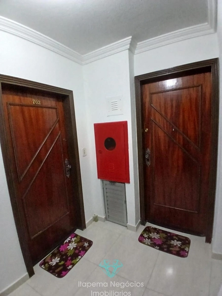 Apartamento Mobiliado de Alto Padrão com 3 Dormitórios - Meia Praia: 2ª foto da galeria de imagens do imóvel