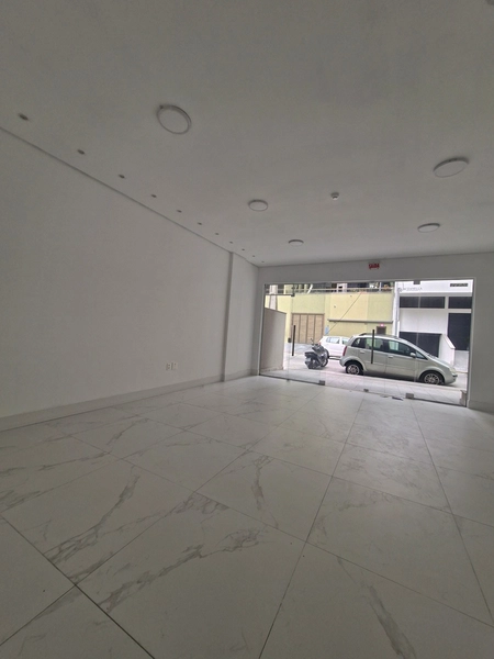 Sala comercial para alugar na, Meia Praia, Itapema.: 4ª foto da galeria de imagens do imóvel