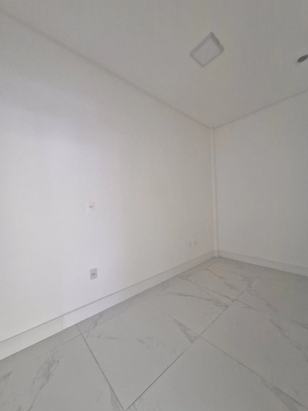 Sala comercial para alugar na, Meia Praia, Itapema.: 6ª foto da galeria de imagens do imóvel