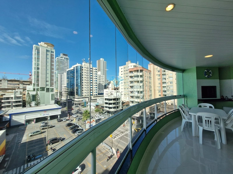 Quadra do mar, Frente mar e frente Avenida Nereu Ramos.: 13ª foto da galeria de imagens do imóvel