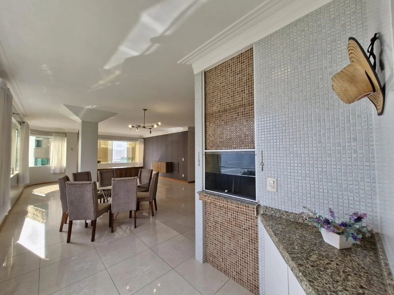 Apartamento com Vista Mar à Venda – Meia Praia, Quadra do Mar: 10ª foto da galeria de imagens do imóvel