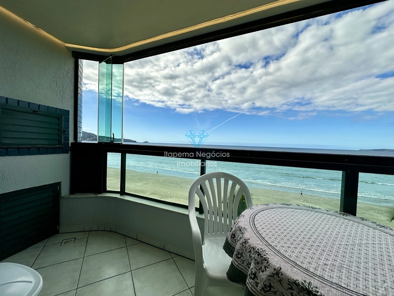 IMPERDIVEL  FRENTE MAR EM ITAPEMA MEIA PRAIA/SC: 4ª foto da galeria de imagens do imóvel