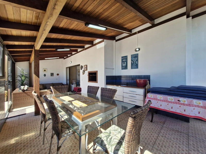 Apartamento frente mar com 4 suítes - Meia Praia: 14ª foto da galeria de imagens do imóvel