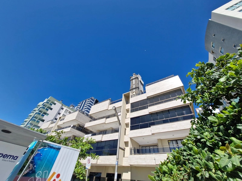 Apartamento frente mar com 4 suítes - Meia Praia: 47ª foto da galeria de imagens do imóvel