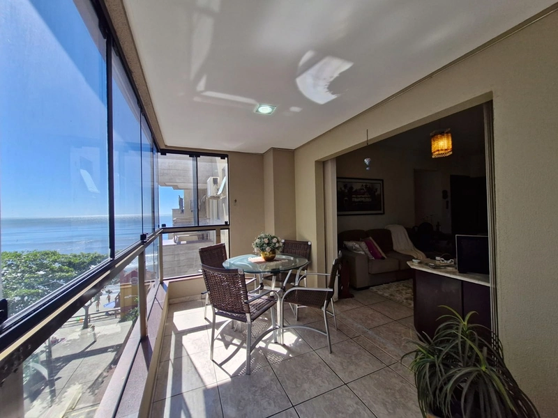 Apartamento frente mar com 4 suítes - Meia Praia: 12ª foto da galeria de imagens do imóvel