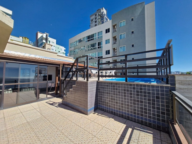 Apartamento frente mar com 4 suítes - Meia Praia: 5ª foto da galeria de imagens do imóvel