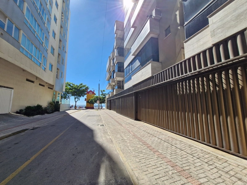 Apartamento frente mar com 4 suítes - Meia Praia: 50ª foto da galeria de imagens do imóvel