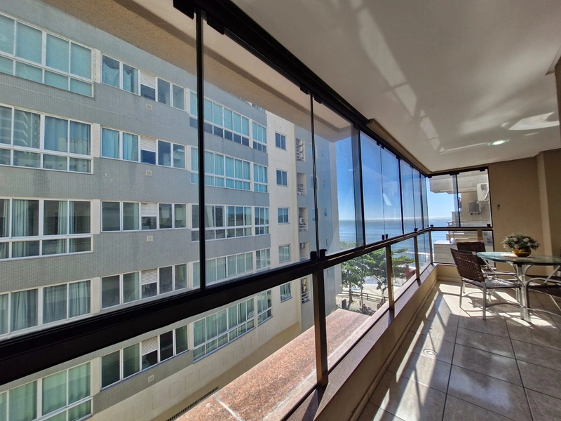 Apartamento frente mar com 4 suítes - Meia Praia: 11ª foto da galeria de imagens do imóvel