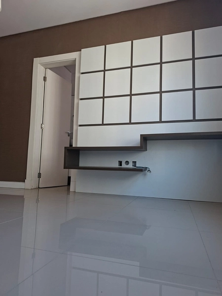 Apartamento 03 Suítes - Segunda quadra - Meia Praia: 4ª foto da galeria de imagens do imóvel