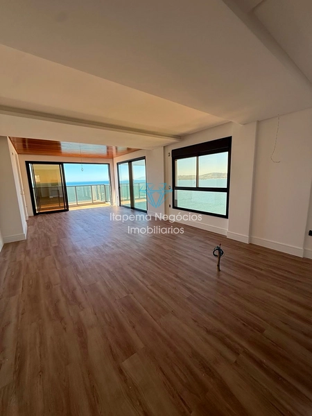 Cobertura Duplex à Venda – Meia Praia | Quadra Mar: 10ª foto da galeria de imagens do imóvel