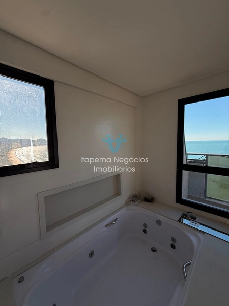 Cobertura Duplex à Venda – Meia Praia | Quadra Mar: 22ª foto da galeria de imagens do imóvel